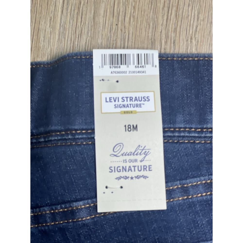 Levi Strauss Signature Women's Jeans Ultimate Pull-on Ankle Straight Size 18M - Picture 4 of 6